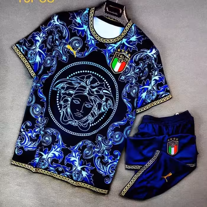 کیت و شورت باشگاهی و ملی تیم ایتالیا ورساچه