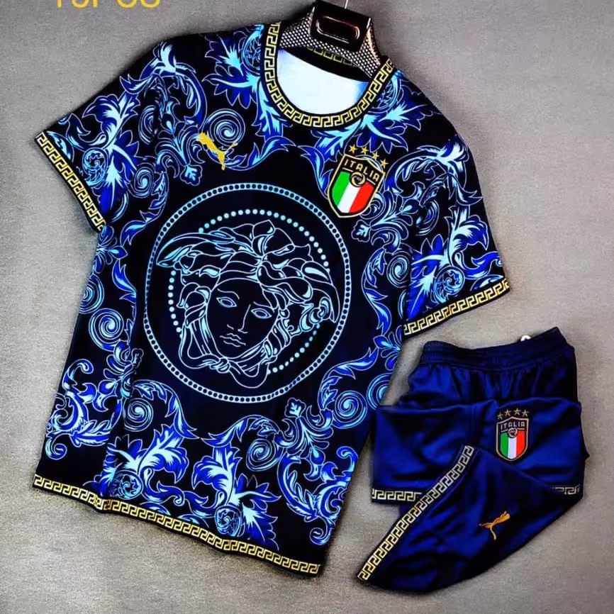 کیت و شورت باشگاهی و ملی تیم ایتالیا ورساچه