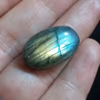 لابرادوریت هفت رنگ با تلالو بی نظیر خاص و بسیار چشم نواز طبیعی و بدون بهسازی