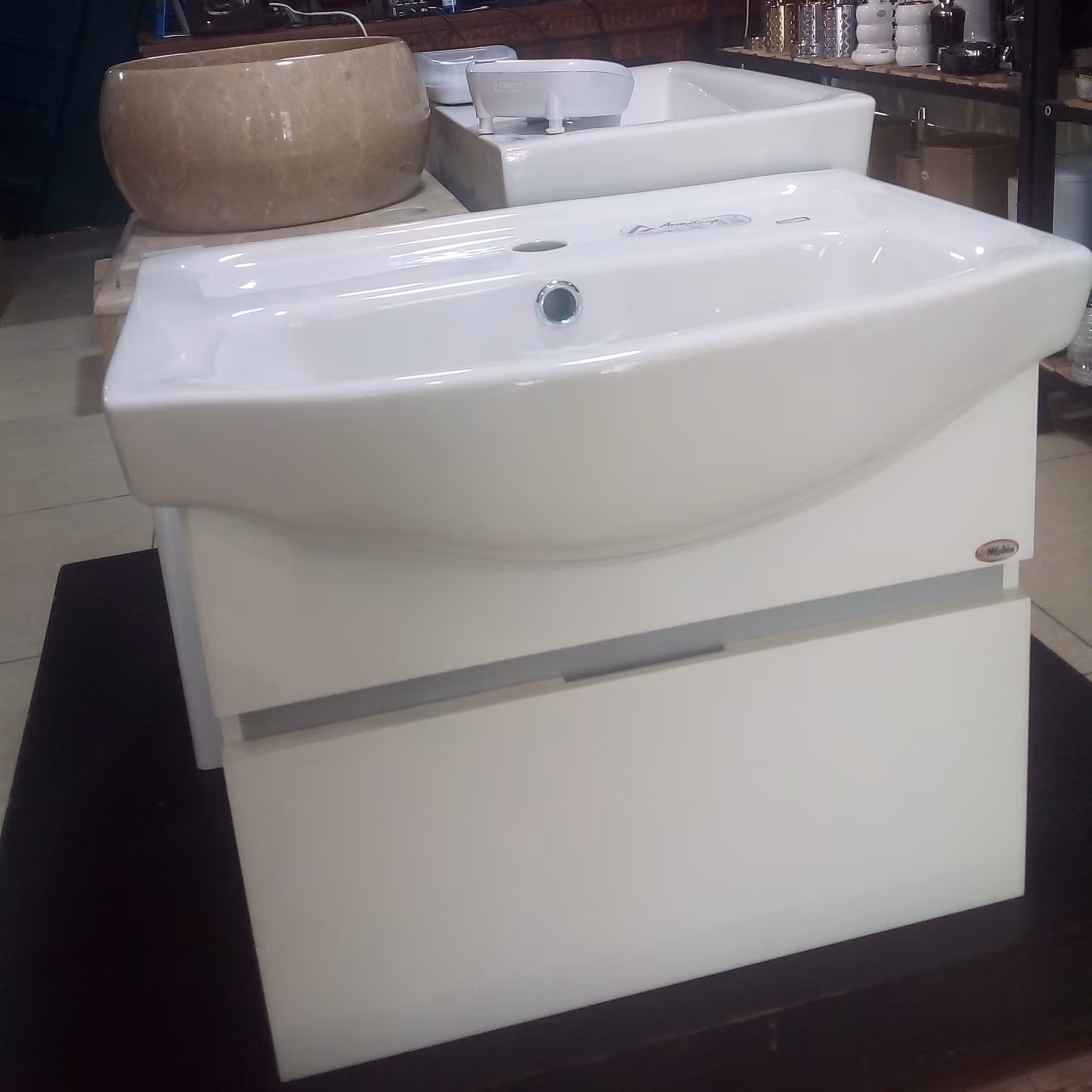 کابین روشویی دیواری سایز55باسنگ(ارسال تیپاکس پس کرایه)
