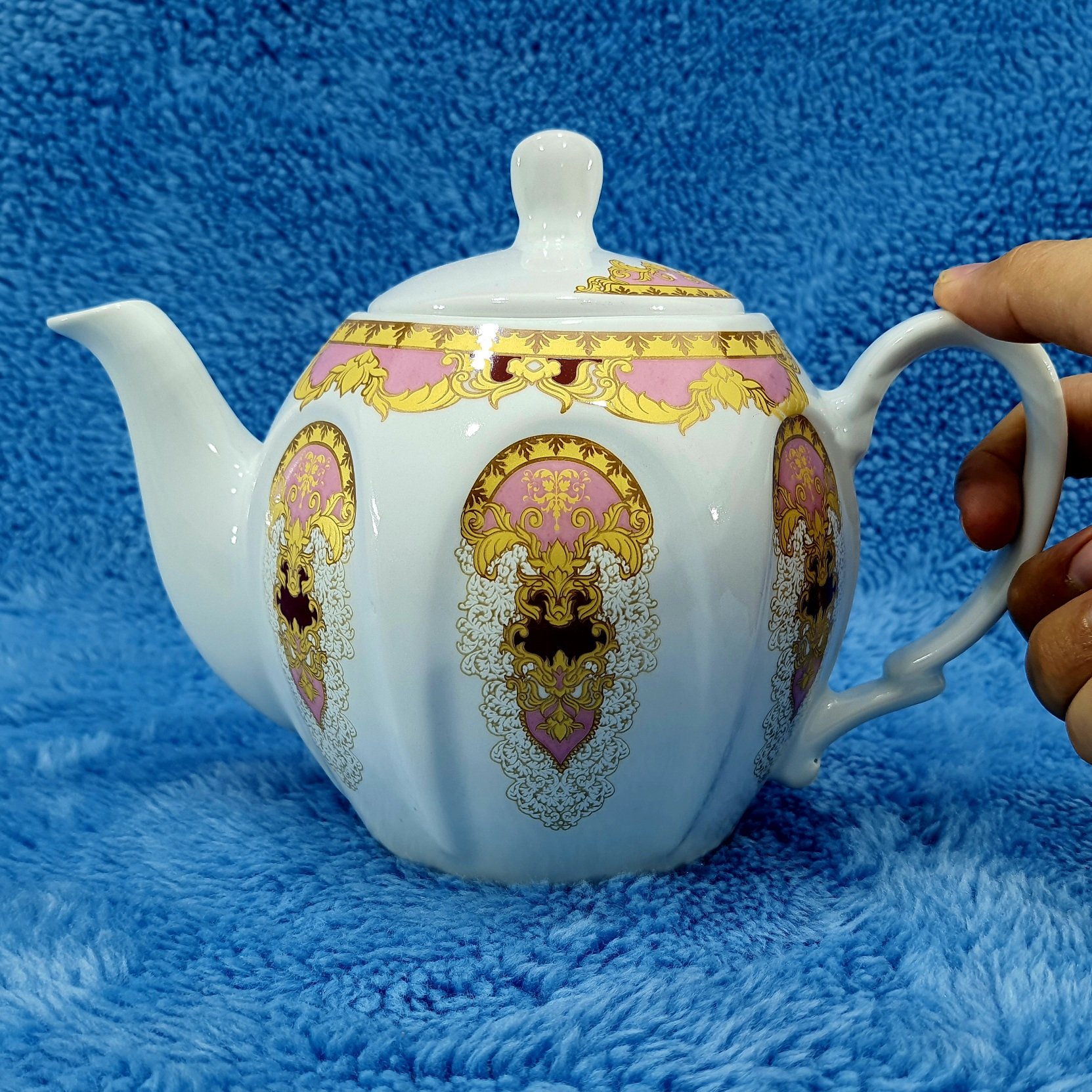 قوری چینی طرح شروین صورتی بزرگ