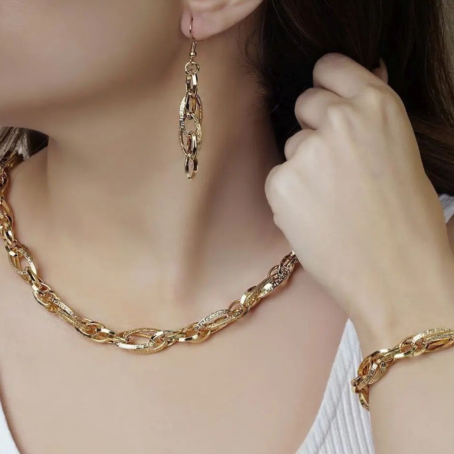 سرویس طرح طلا ورساچه