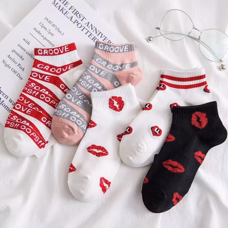 جوراب فانتزی دخترانه  لاو ولنتاینی