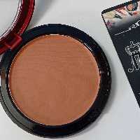 رژگونه ساده مات مارک وویت voit شماره 05