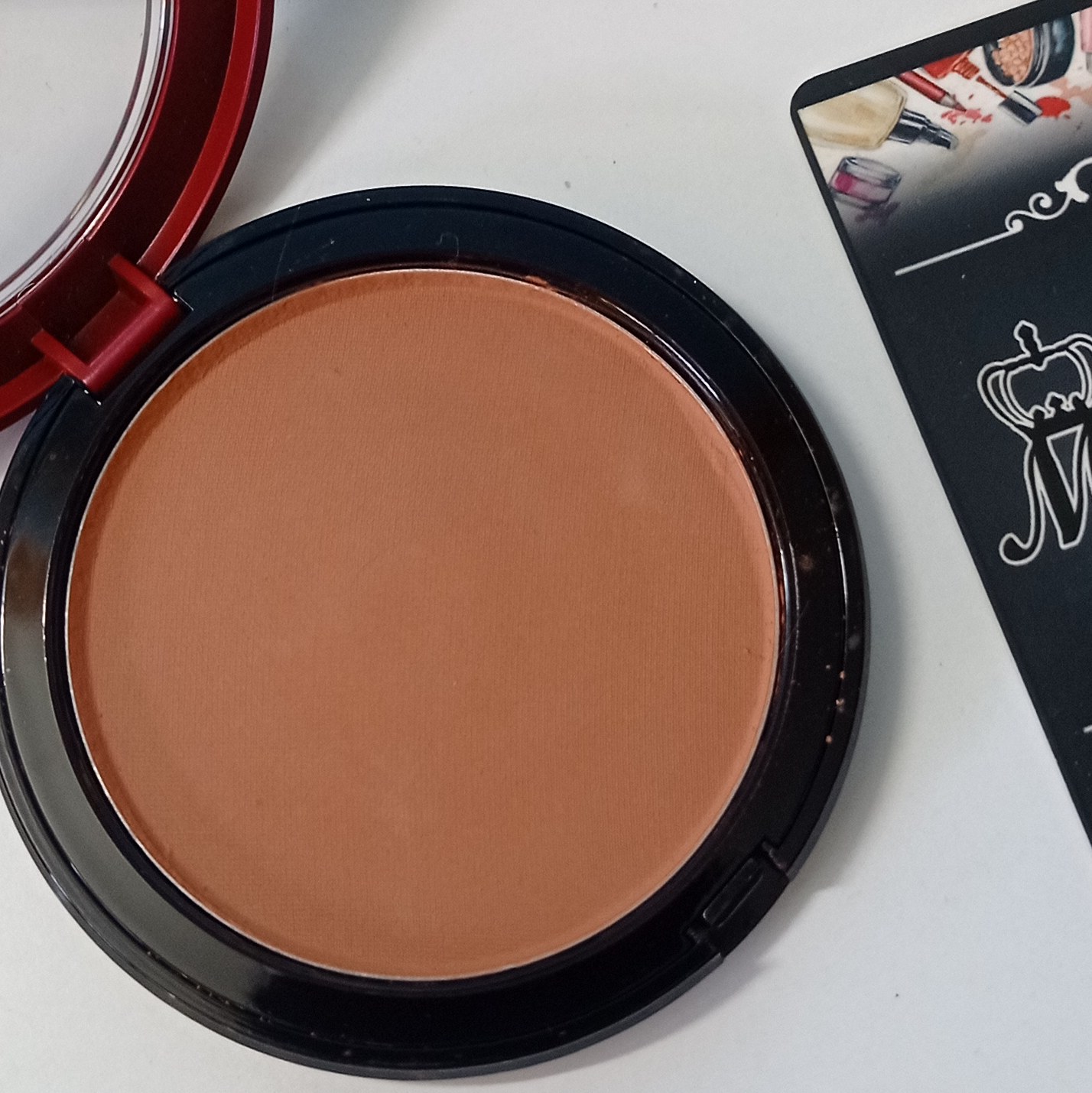 رژگونه ساده مات مارک وویت voit شماره 05