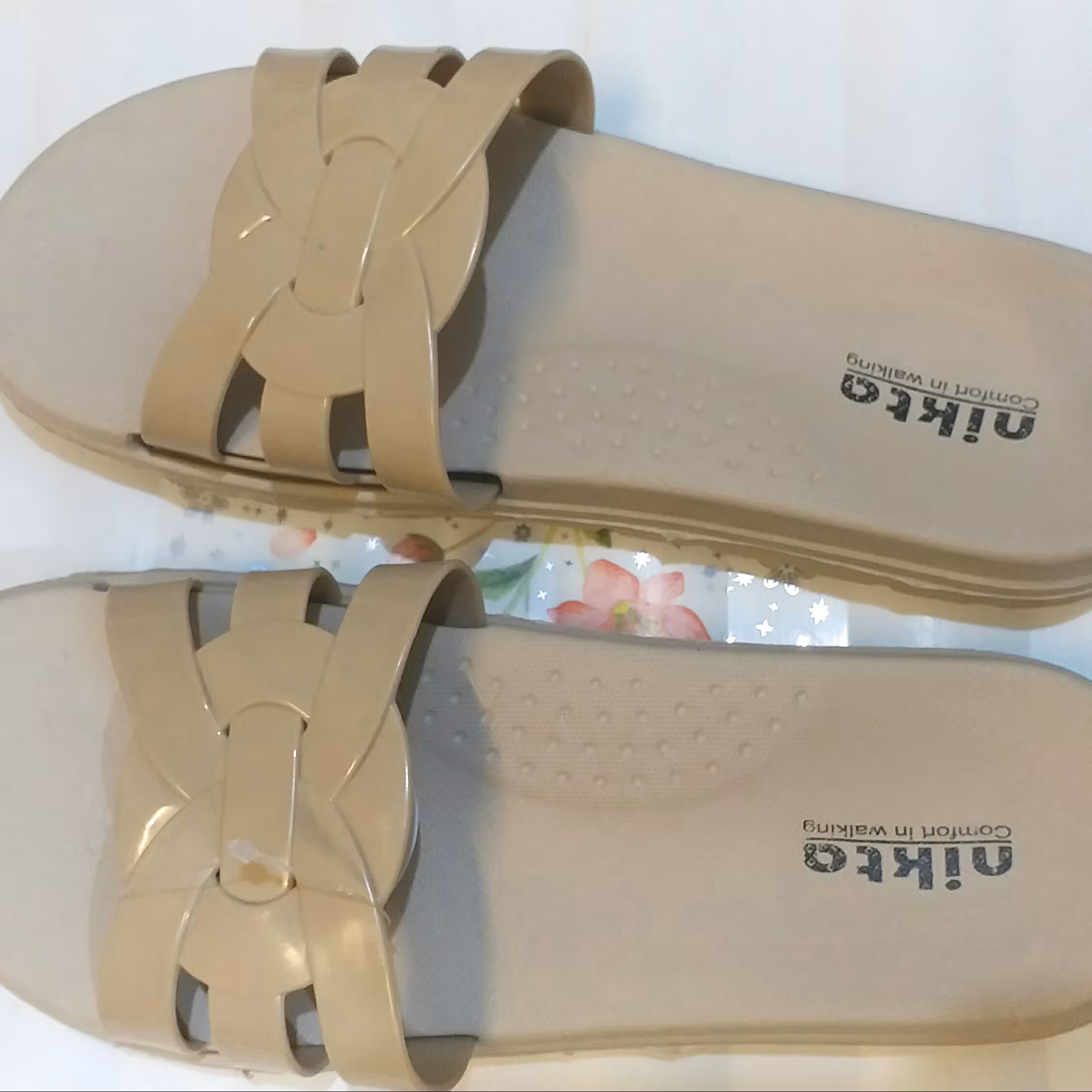 دمپایی زنانه نیکتا کد  123     ارسال رایگان به سراسر ایران