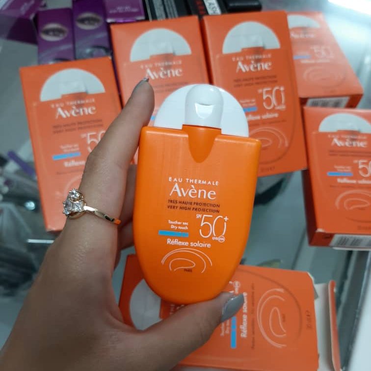 ضدآفتاب بی رنگ اون Spf50