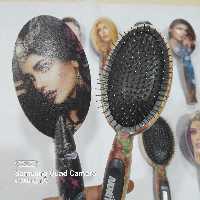 خرید شانه زنانه دخترانه شکل دار به قیمت بسیار خوب