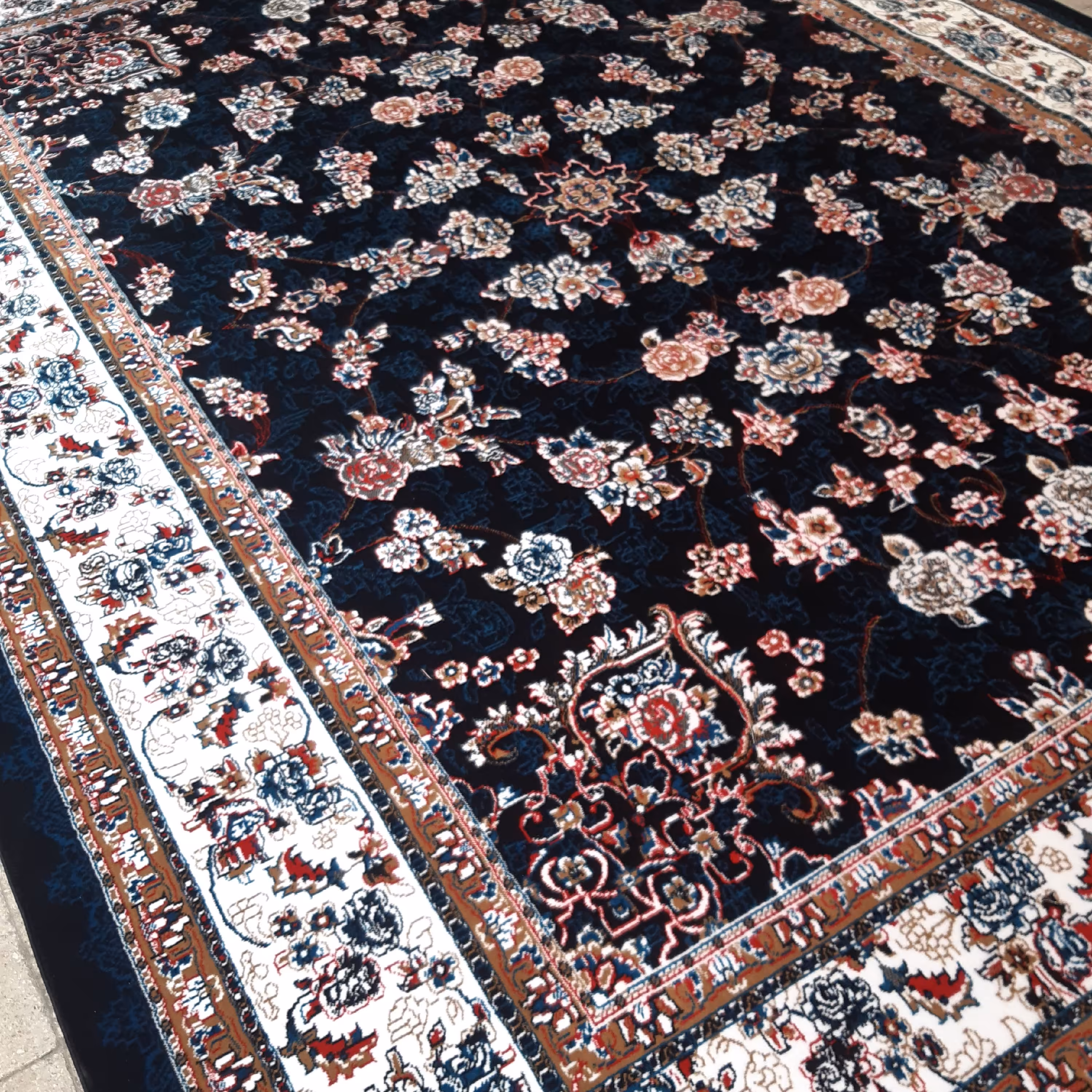  فرش  6متری 440 شانه سرمه ای  نخ بی سی اف