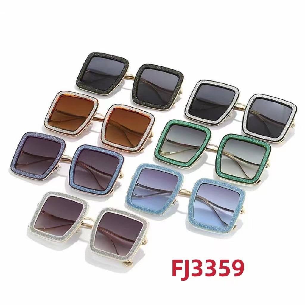 عینک آفتابی فوق العاده جذاب کد 23006