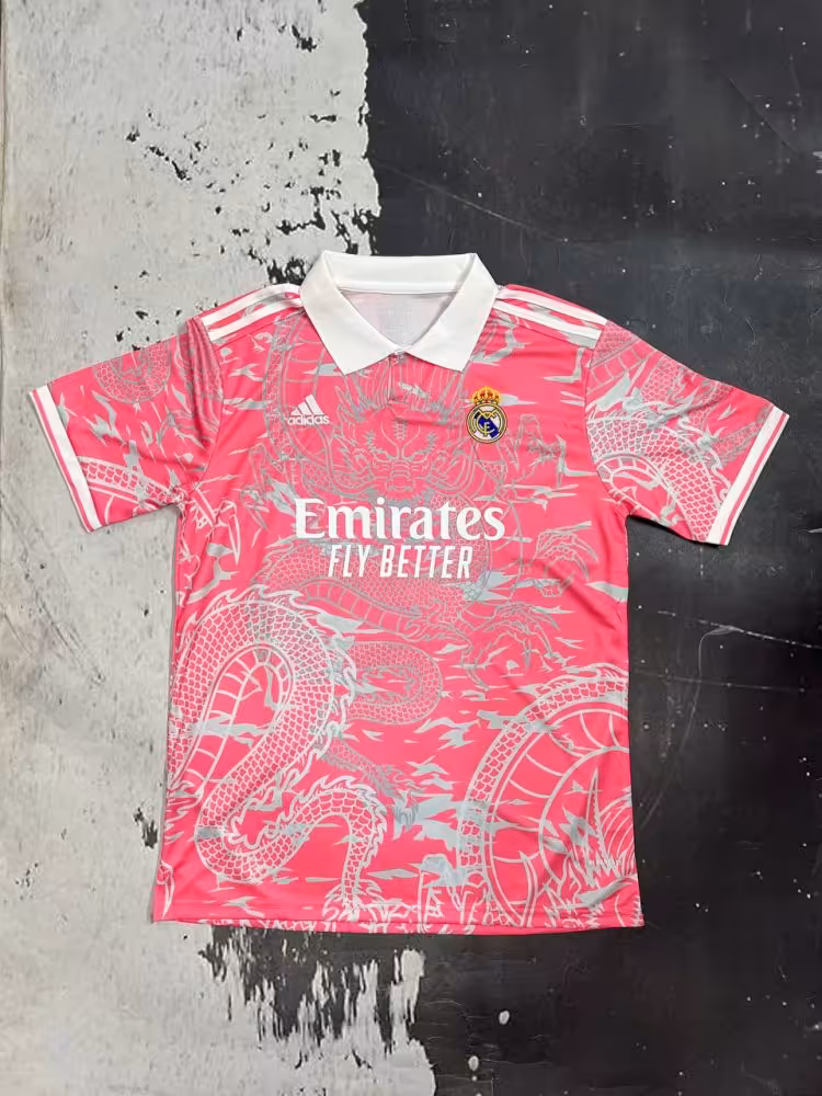 کیت کانسپت صورتی دراگون رئال مادرید 2022 (هواداری)