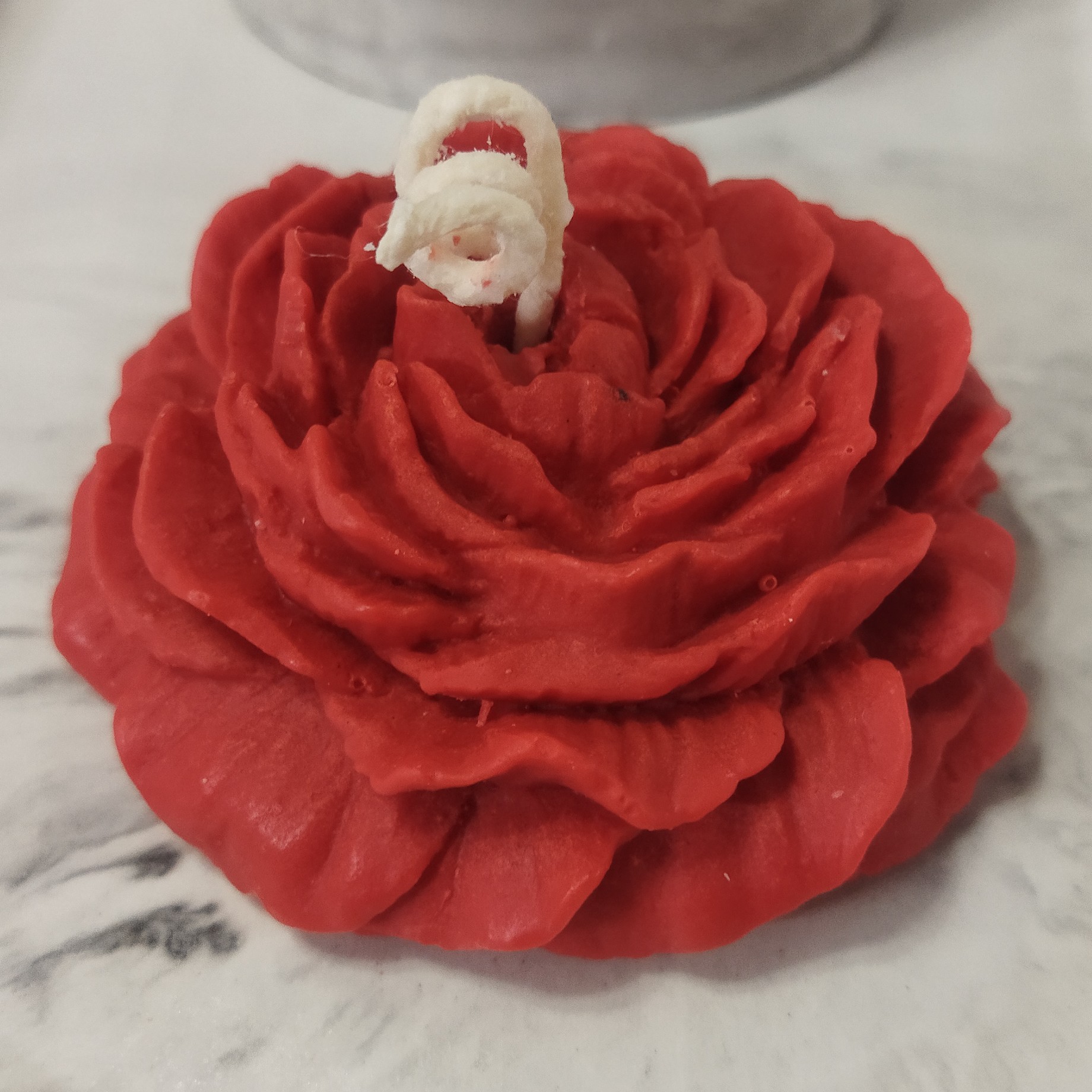 شمع گل آلاله رو آبی