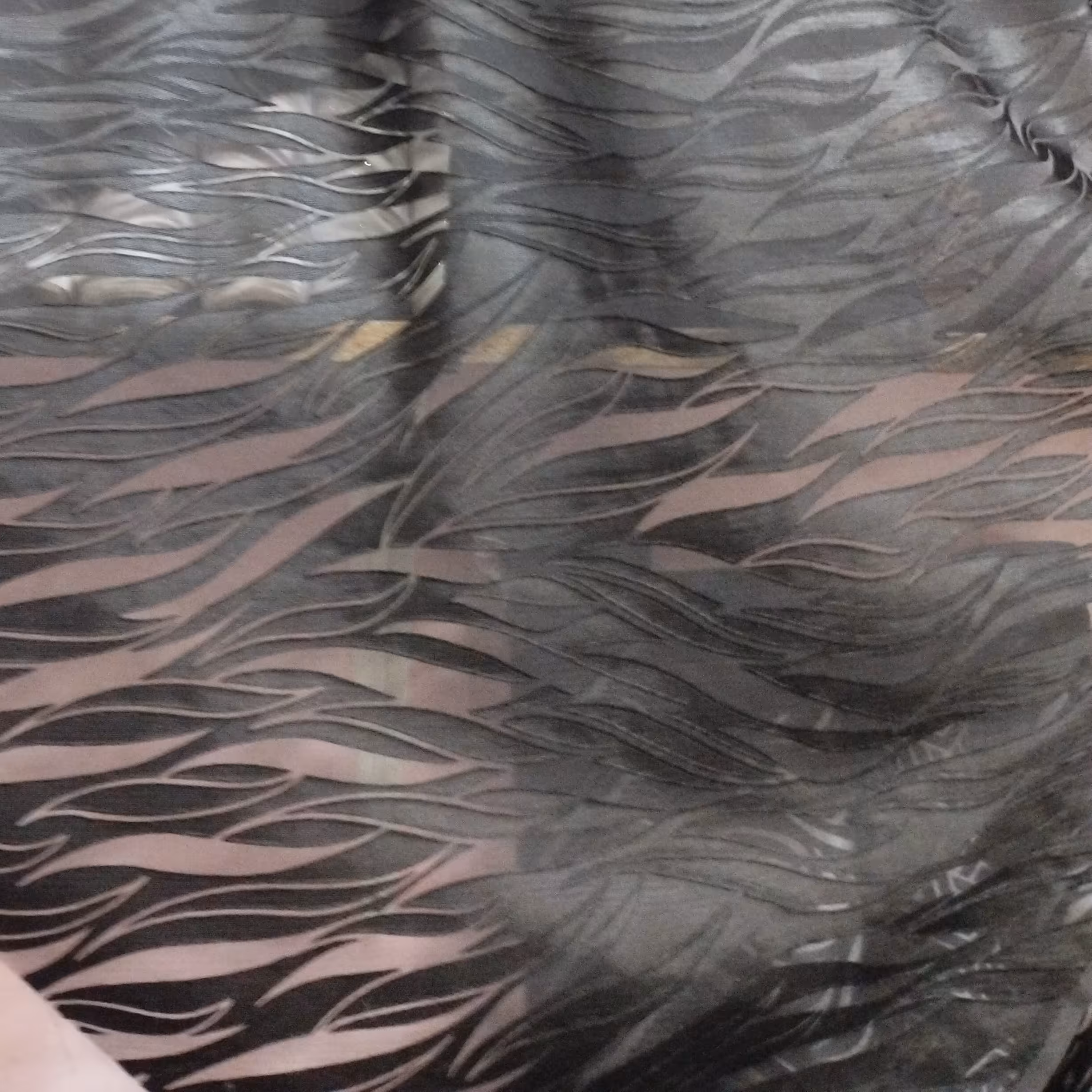  پارچه ی چادر مشکی مطلسی کر ه ای