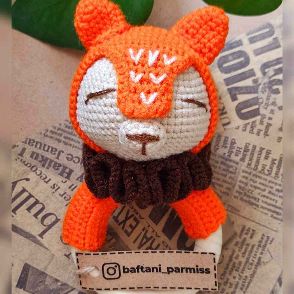 جغجغه روباه بافته شده با کاموای باکیفیت و حلقه چوبی روس  سیقل داده شده 