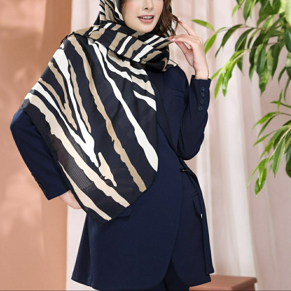 روسری مشکی  کرم، نخی دست دوز کد 3