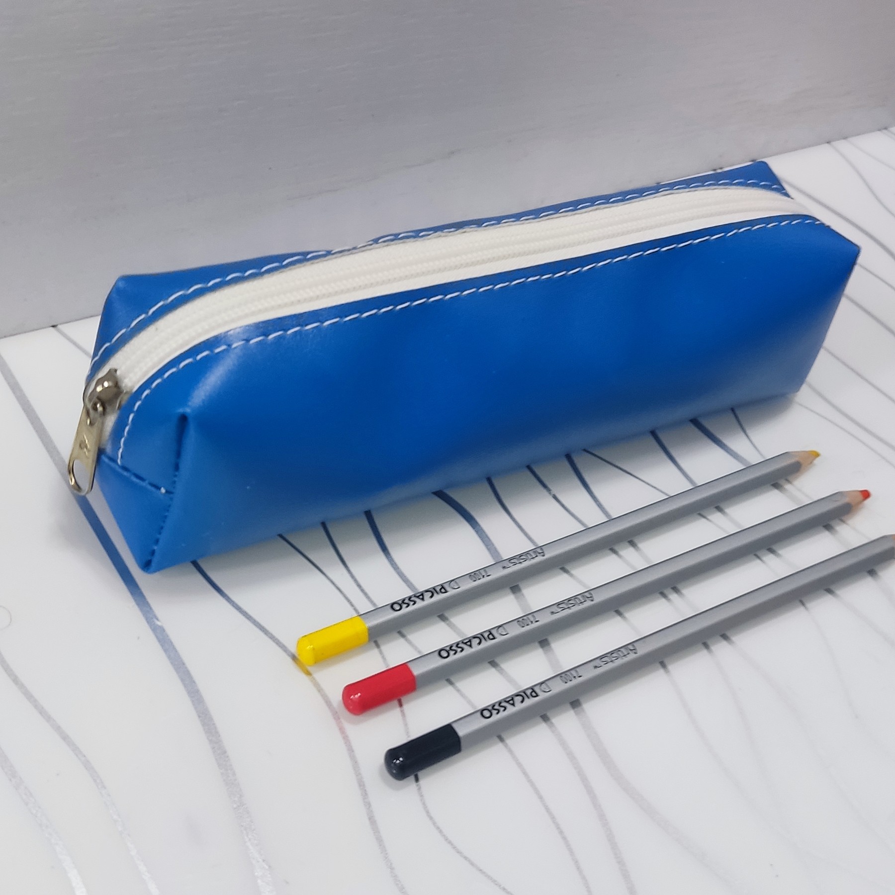 جامدادی چرم مصنوعی در اندازه 20  5  5