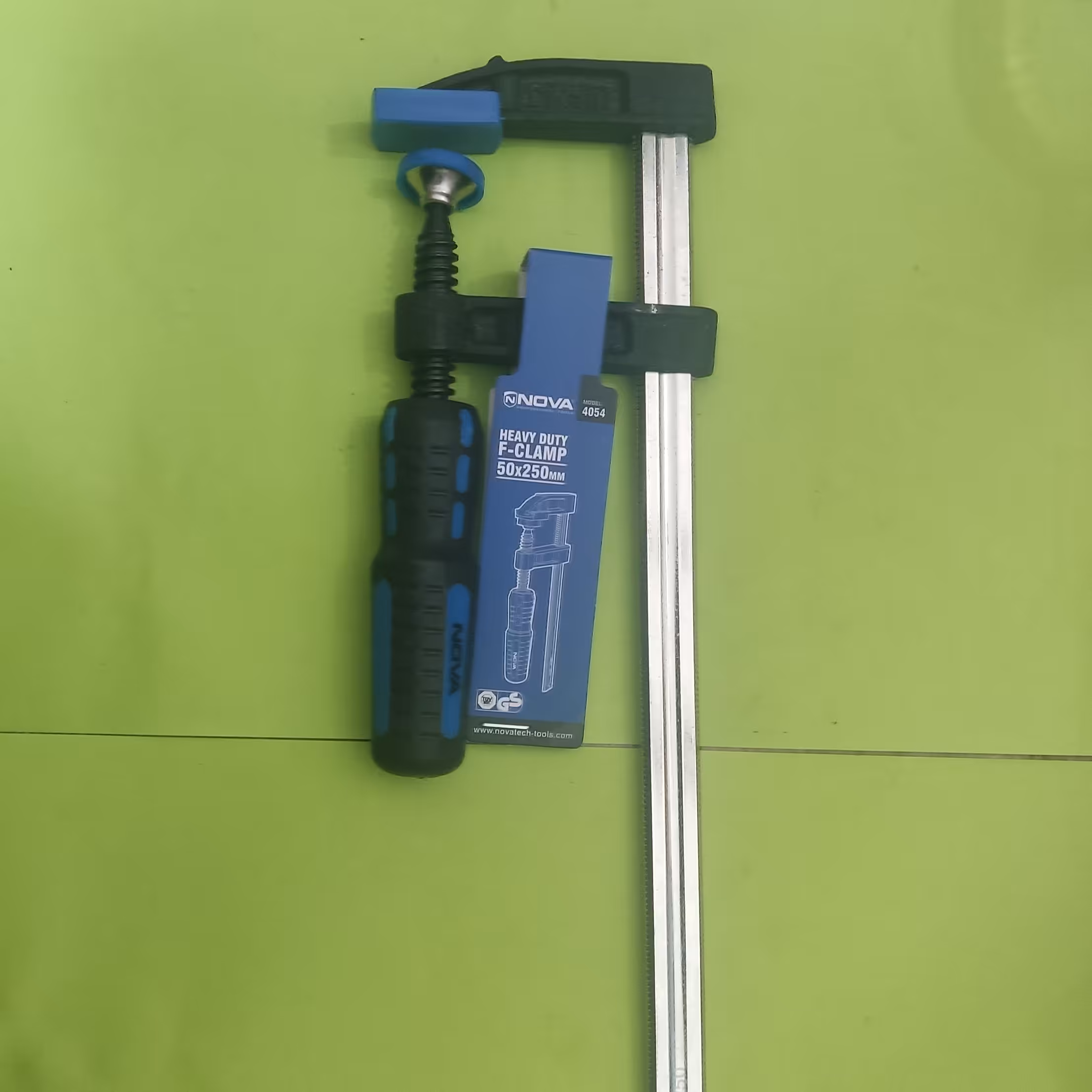 پیچ دستی 250در 5نووا محصول فروشگاه وهاب زاده