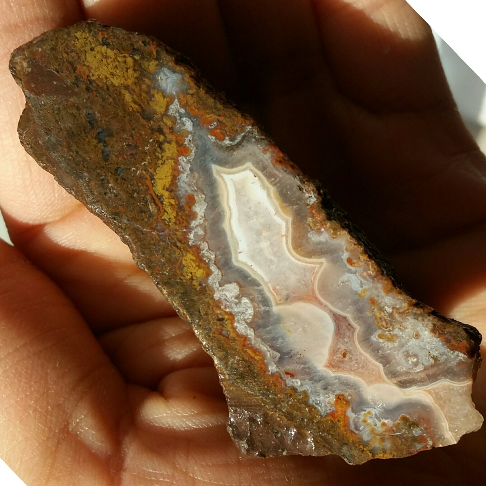 اسلایس سنگ راف عقیق سلیمانی رنگی بی نظییییر 100 درصد طبیعی
شاهکار خلقت تک