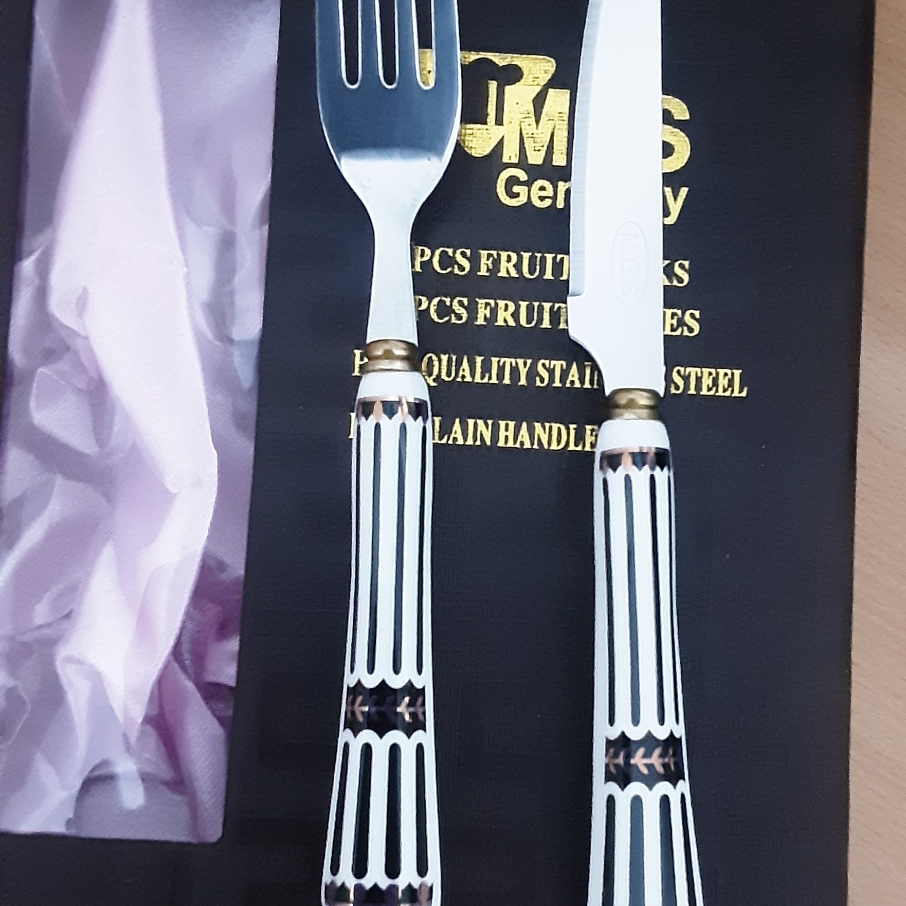 کارد و چنگال ام جی اس