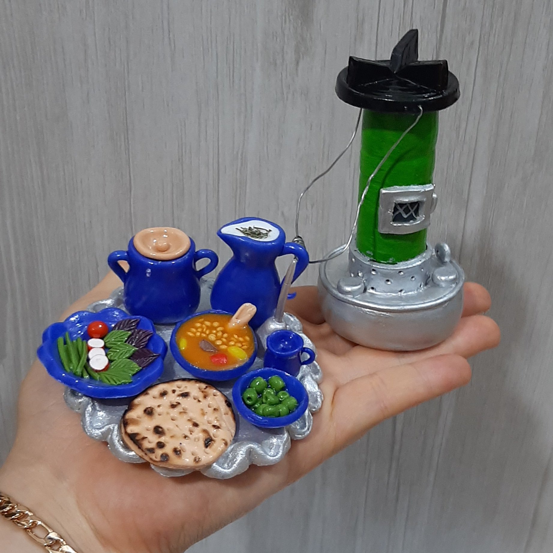 چراغ والوربه همراه سینی دیزی