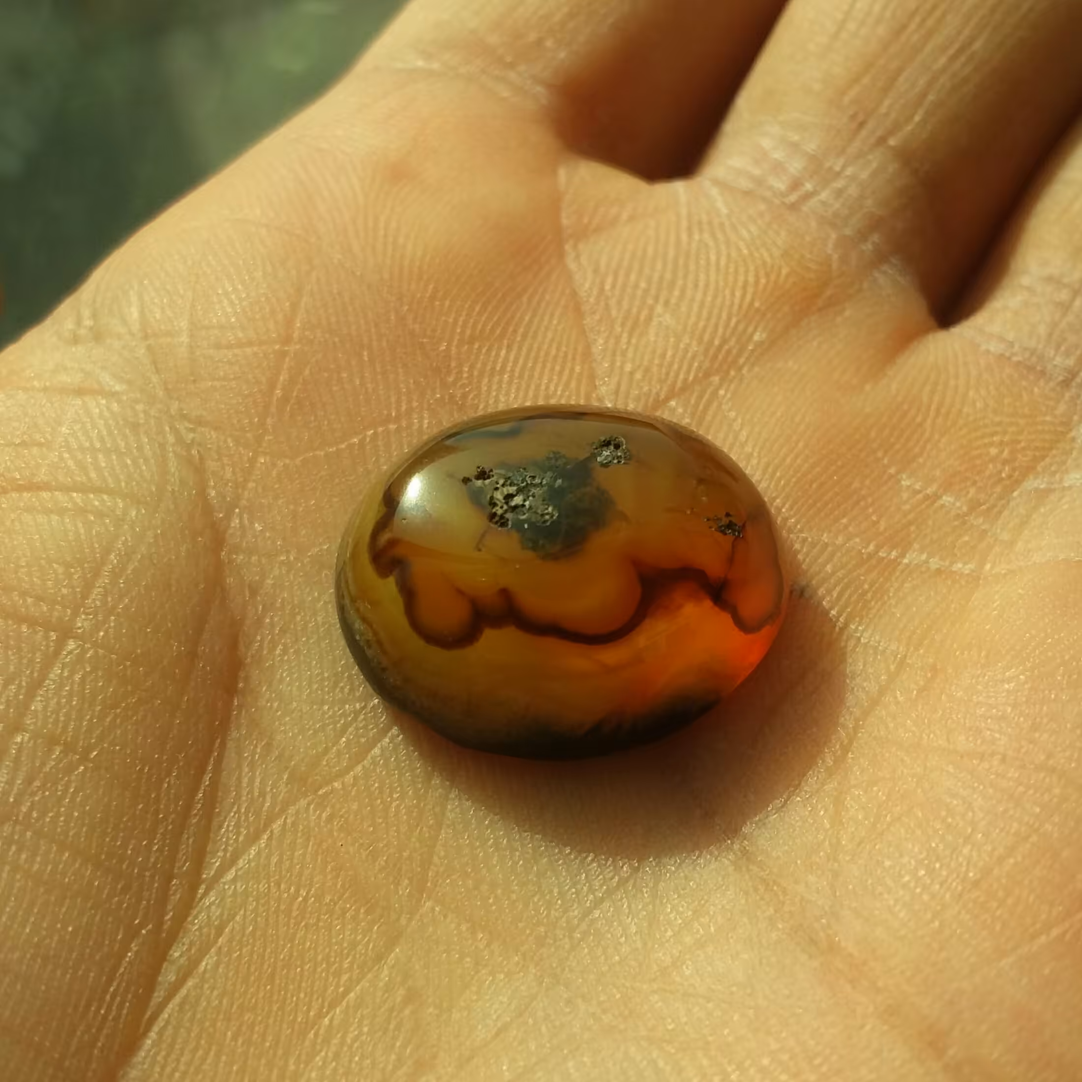 نگین عقیق مصور بسیار زیبا و چشم نواز