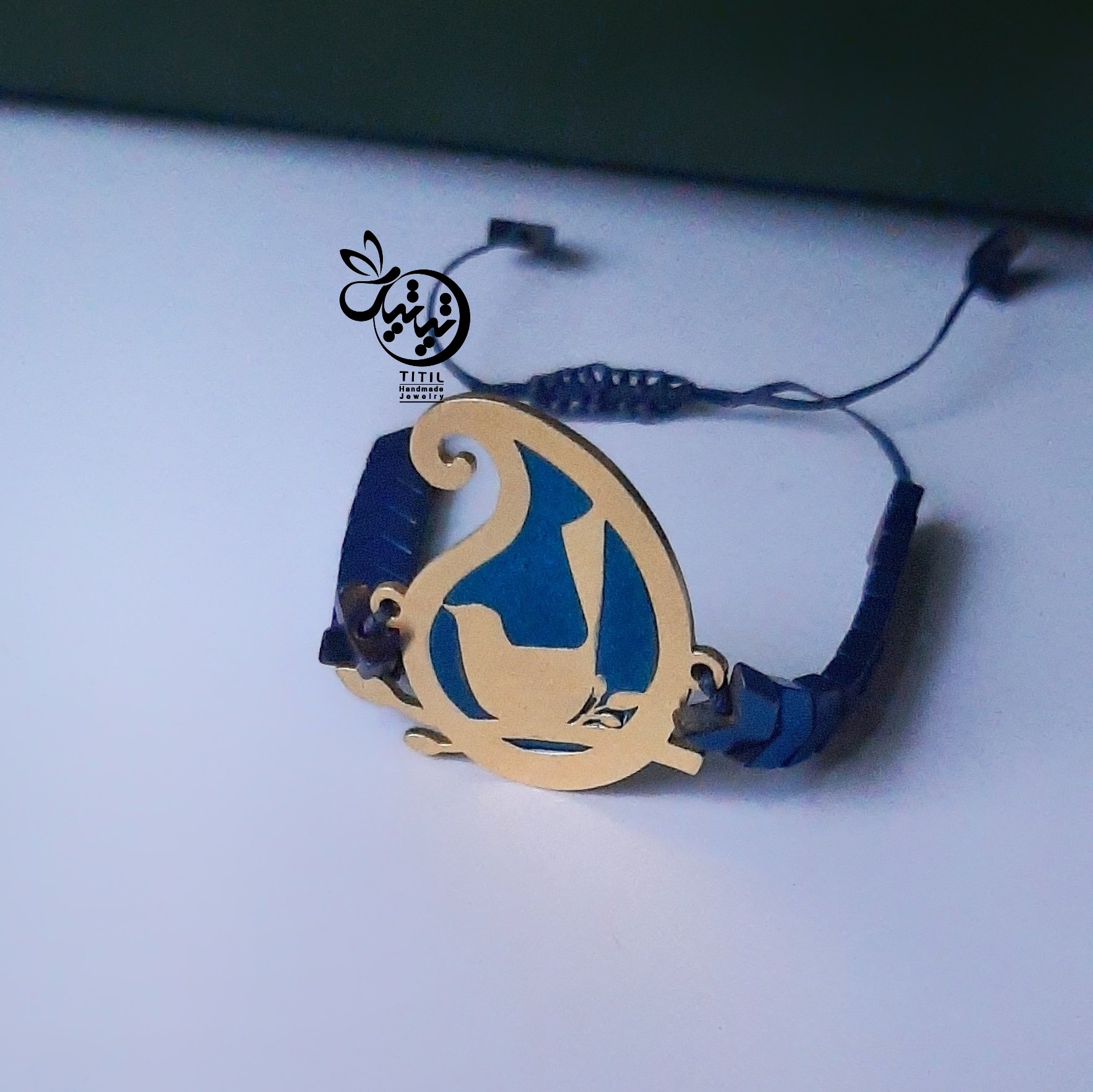 دستبند طرح بته جقه و مرغ آمین