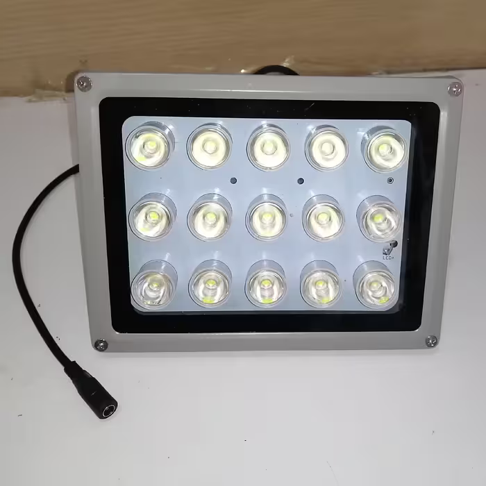پروژکتور  LED  کم مصرف 18W دارای سلول خورشیدی