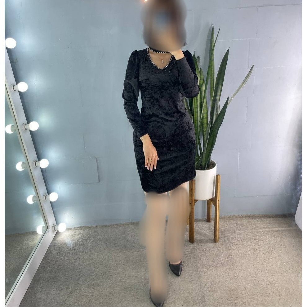 تونیک مجلسی مخمل
رنگ بندی زرشکی سبز طوسی تیره طوسی روشن مشکی
سایز ها 36 38 40 42 44 46