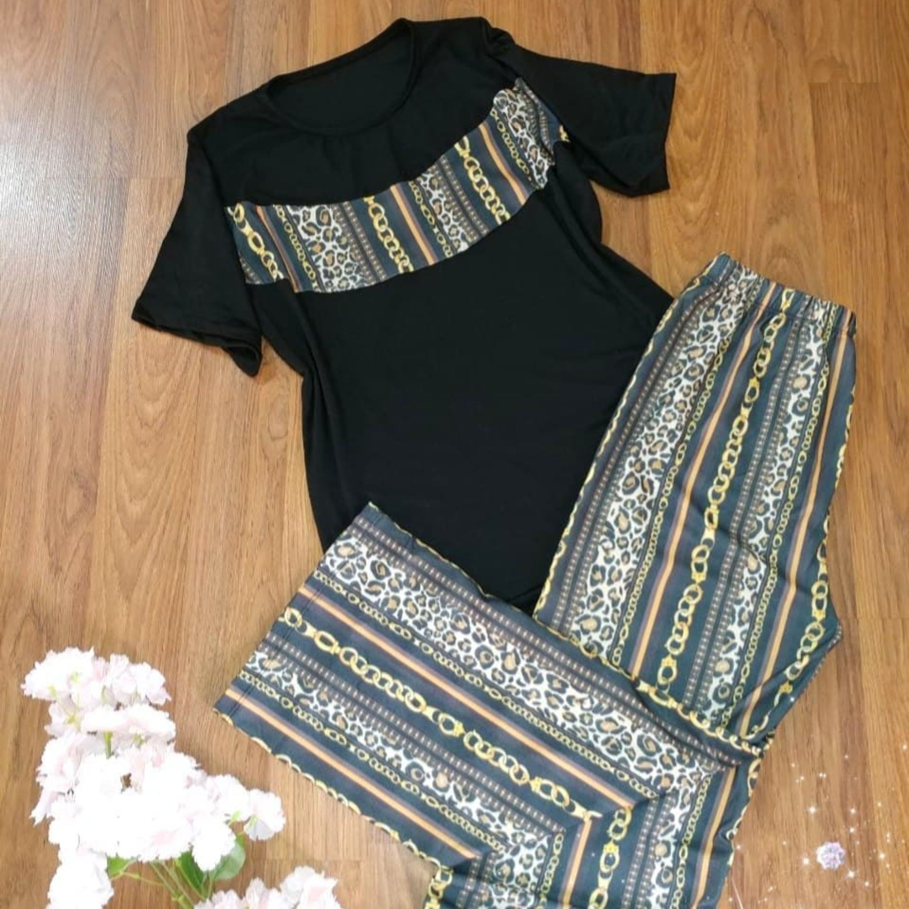ست تیشرت شلوار زنجیری