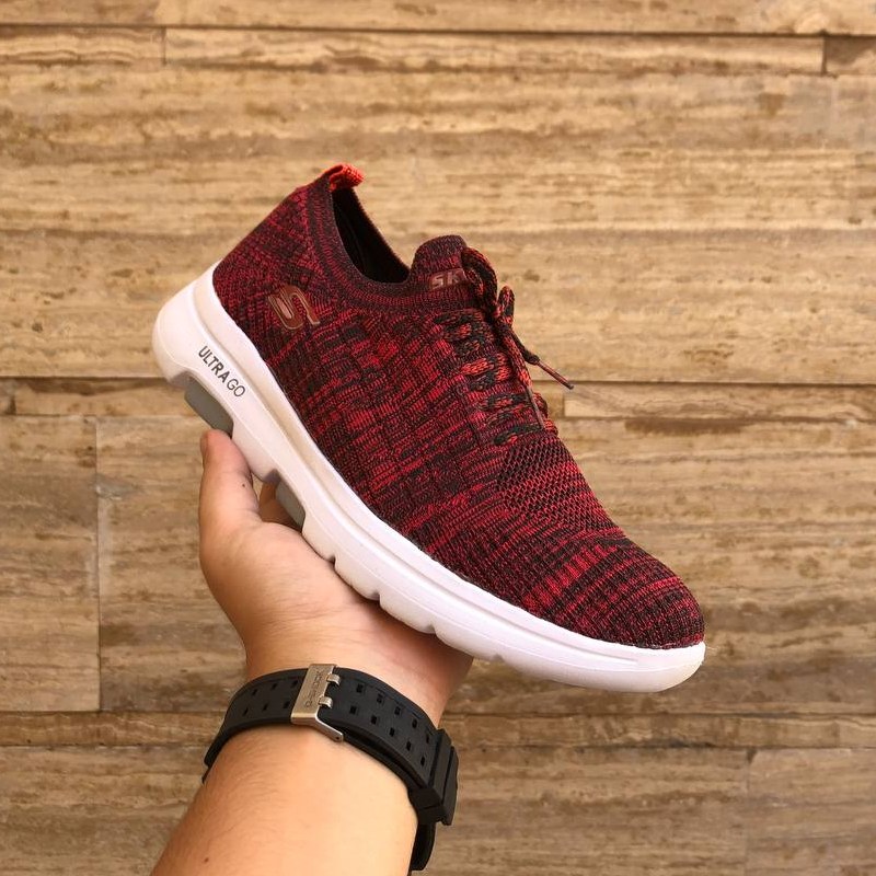 کفش اسکیچرز جورابی قرمز و یا آبی