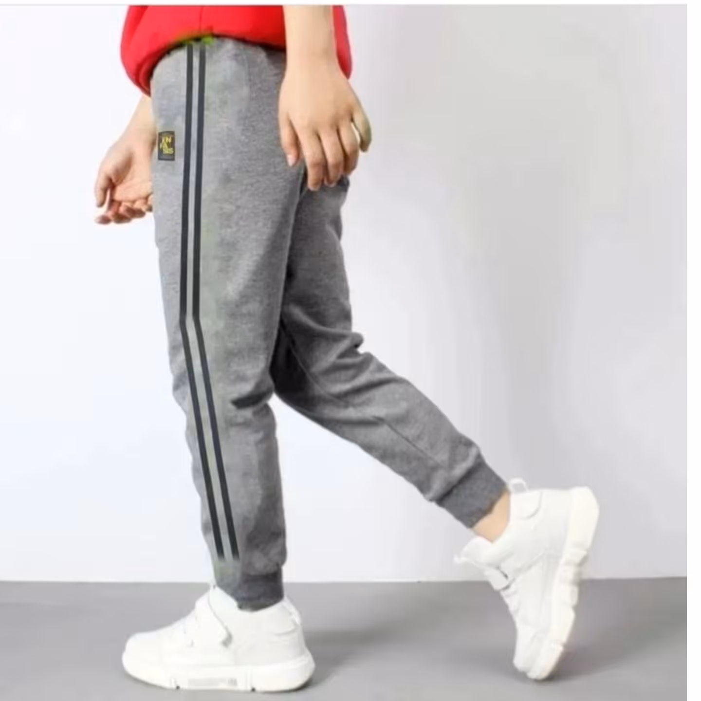 شلوار  راحتی پسرانه جنس ملانژ تنخور عالی نرم و راحت سبک قد 70 80 90رنگ طوسی 