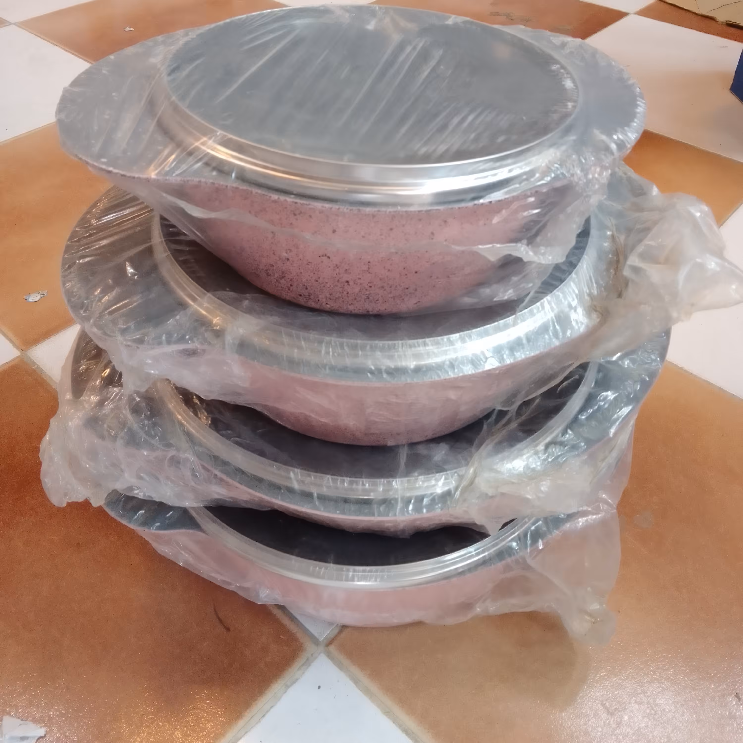 سرویس قابلمه 8 پارچه چدنی 