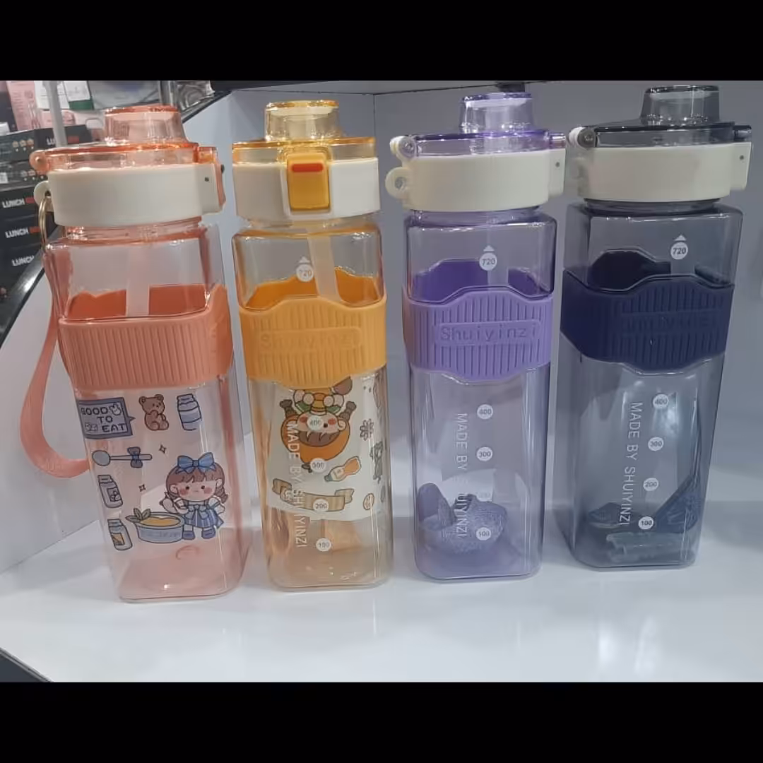 قمقمه  مربعی  شفاف کمر سلیکونی900 میل