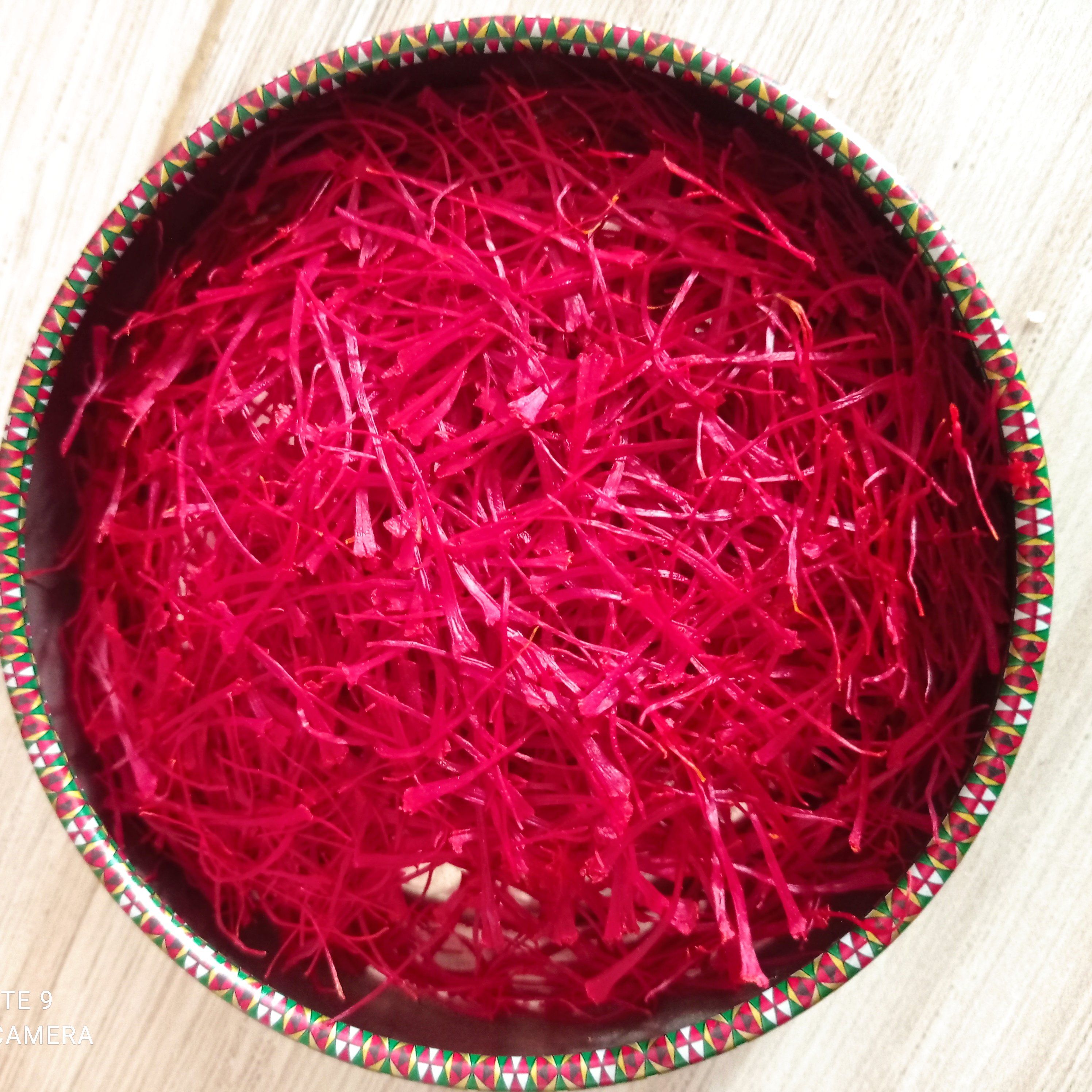 زعفران نگین اتویی یک مثقالی 