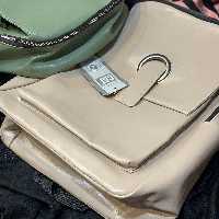 کوله خبرنگاری، مدرسه، کوهنوردی ، دانشجویی و.... مناسب تمام سنین و همه پسران، دختران، مردان و زنان