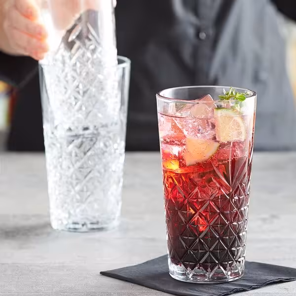 لیوان  مخروطی مدل timeless
محصول پاشاباغچه ترکیه
