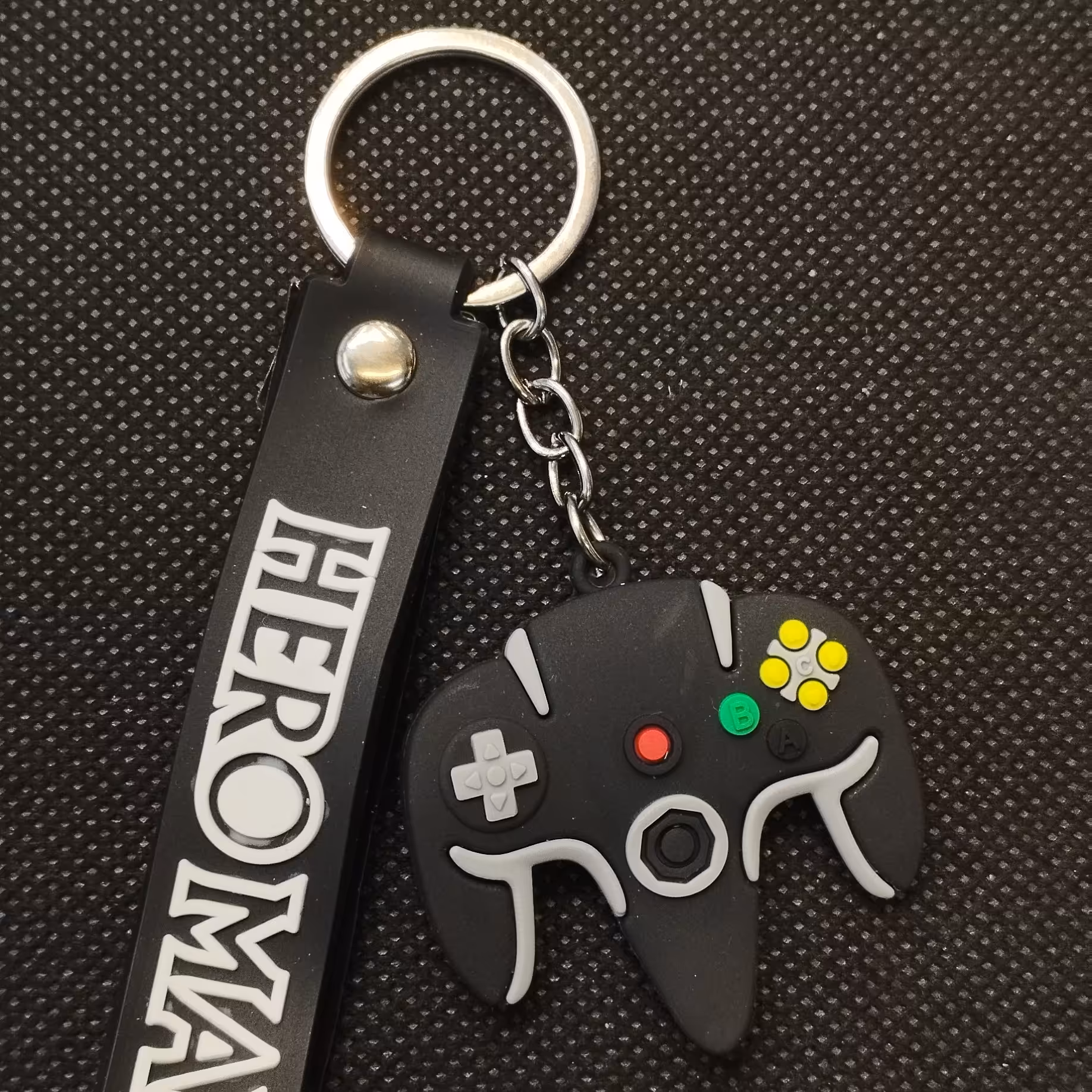 جاسوییچی سیلیکونی مدل دسته بازی  بند دار  مشکی خاکستری آبی قرمز کد1