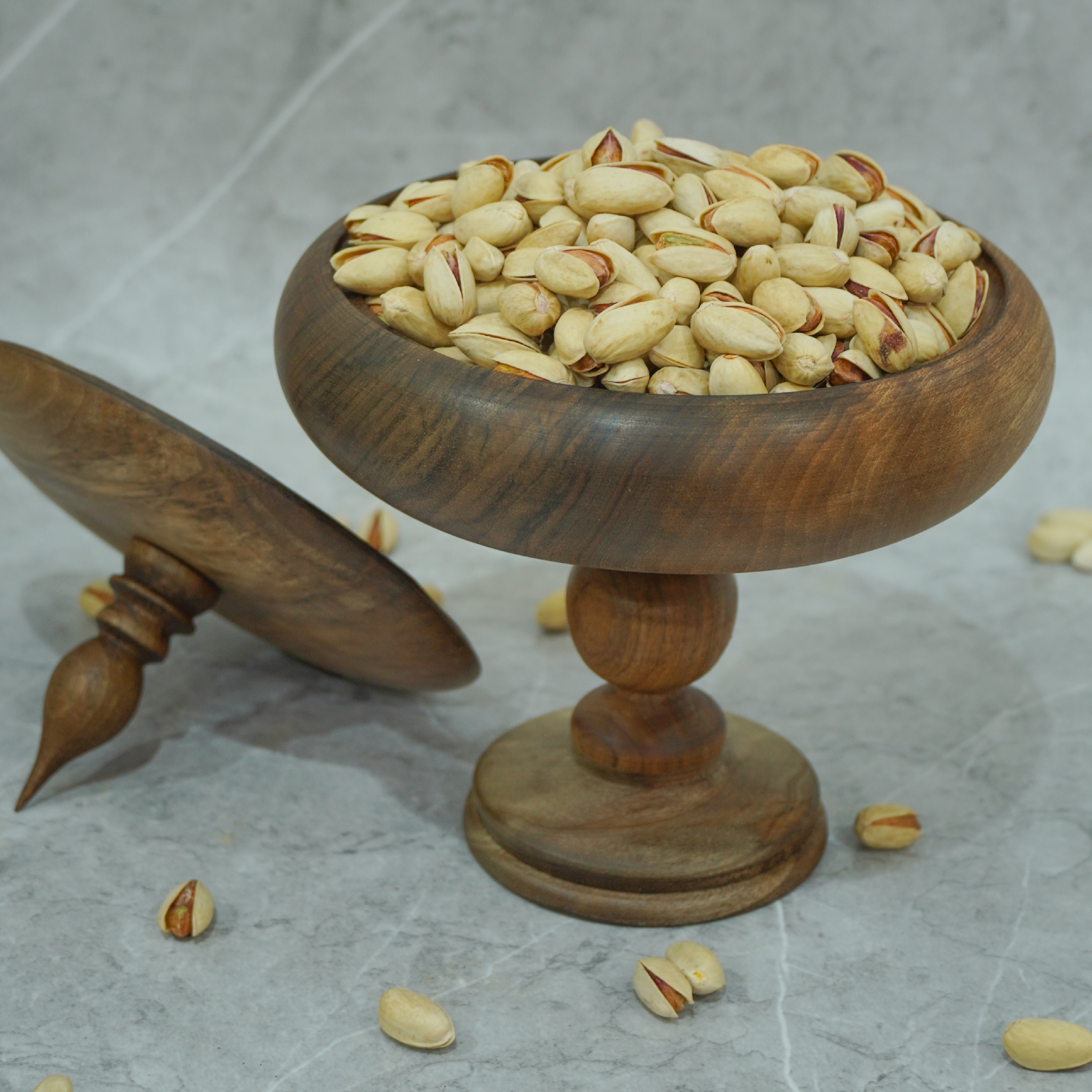 پسته احمد آقایی خام دستچین