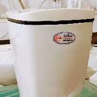 سطل زباله سرویس بهداشتی سکناپلاست