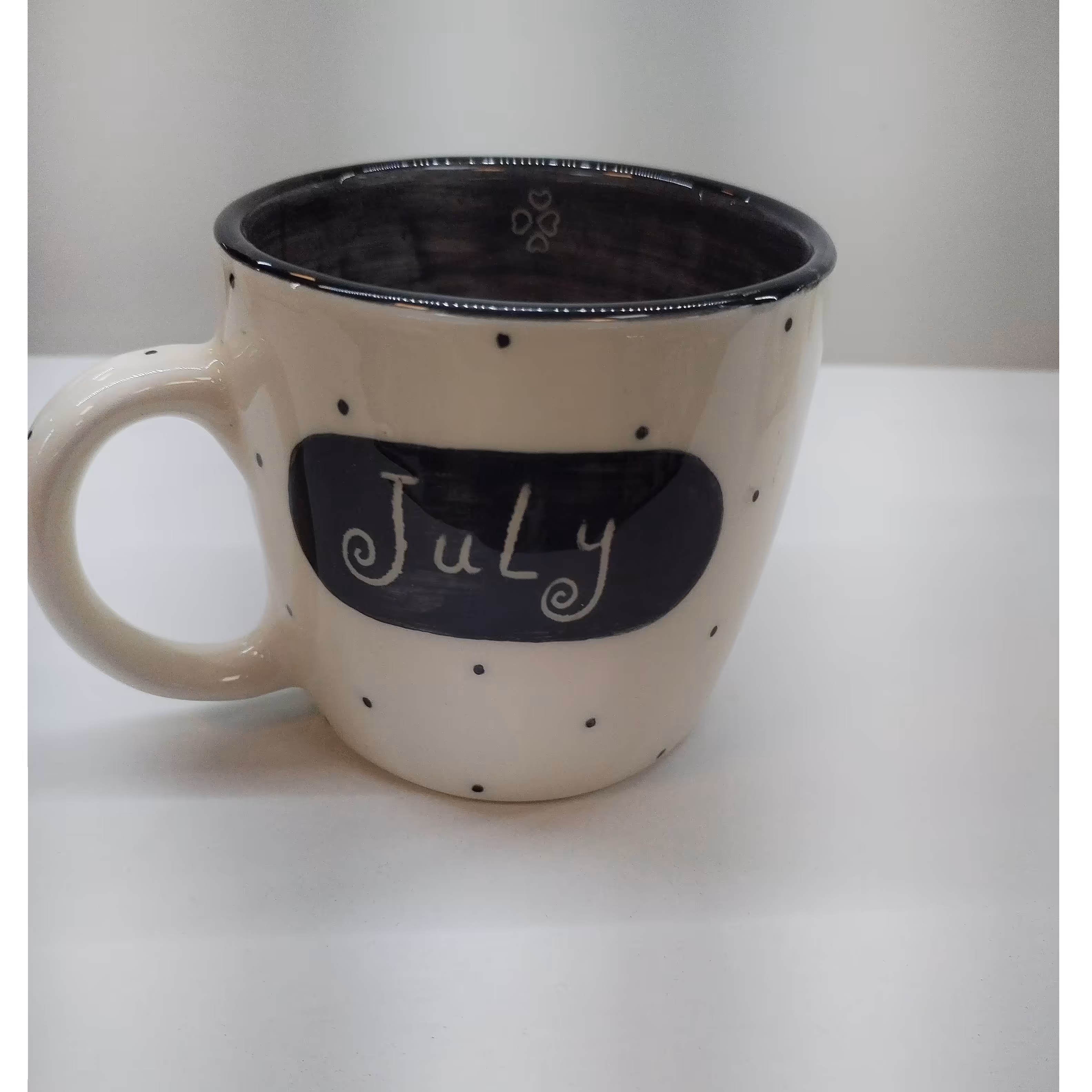 ماگ خالدار مشکی