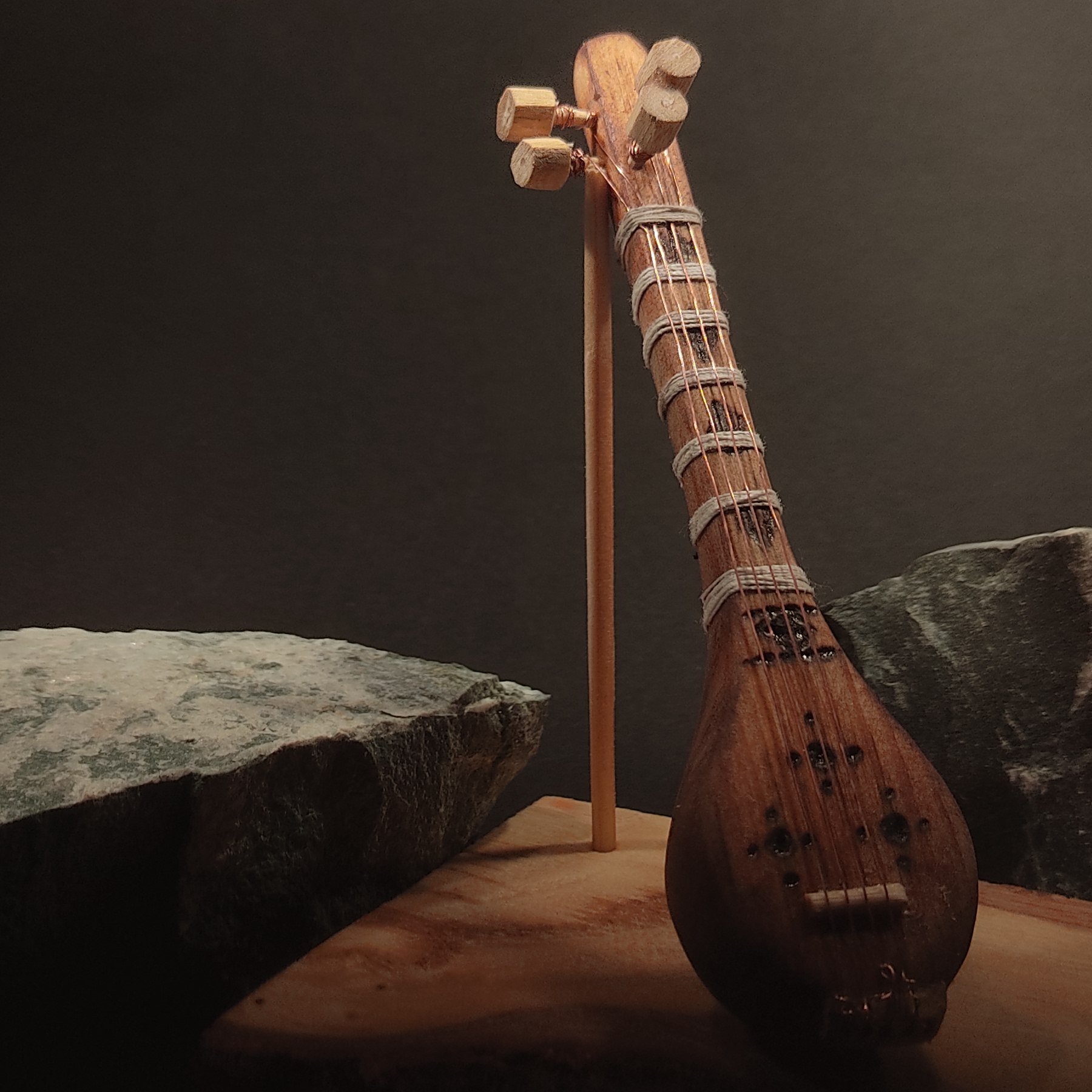 سه تار مینیاتوری