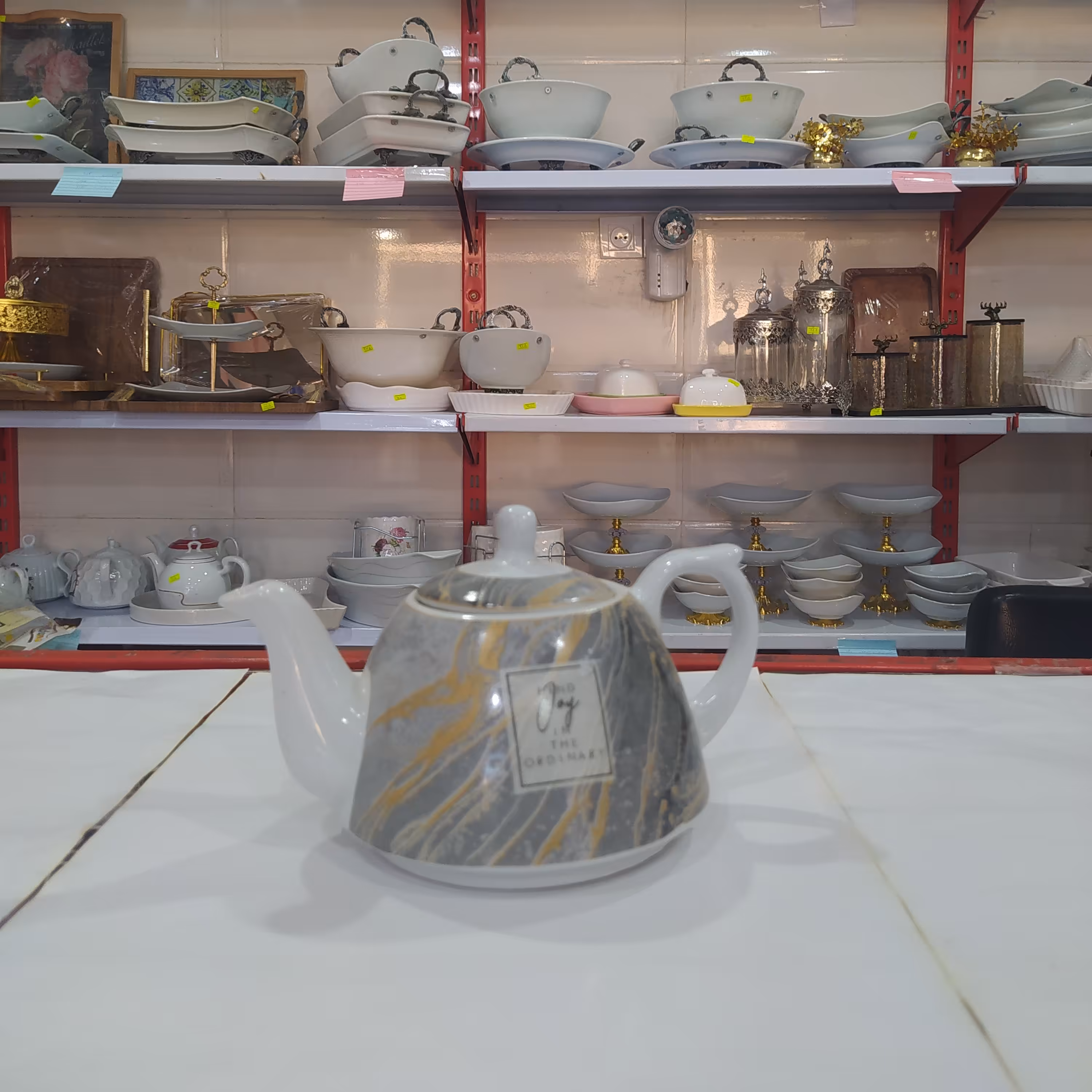 قوری چینی طرح دار