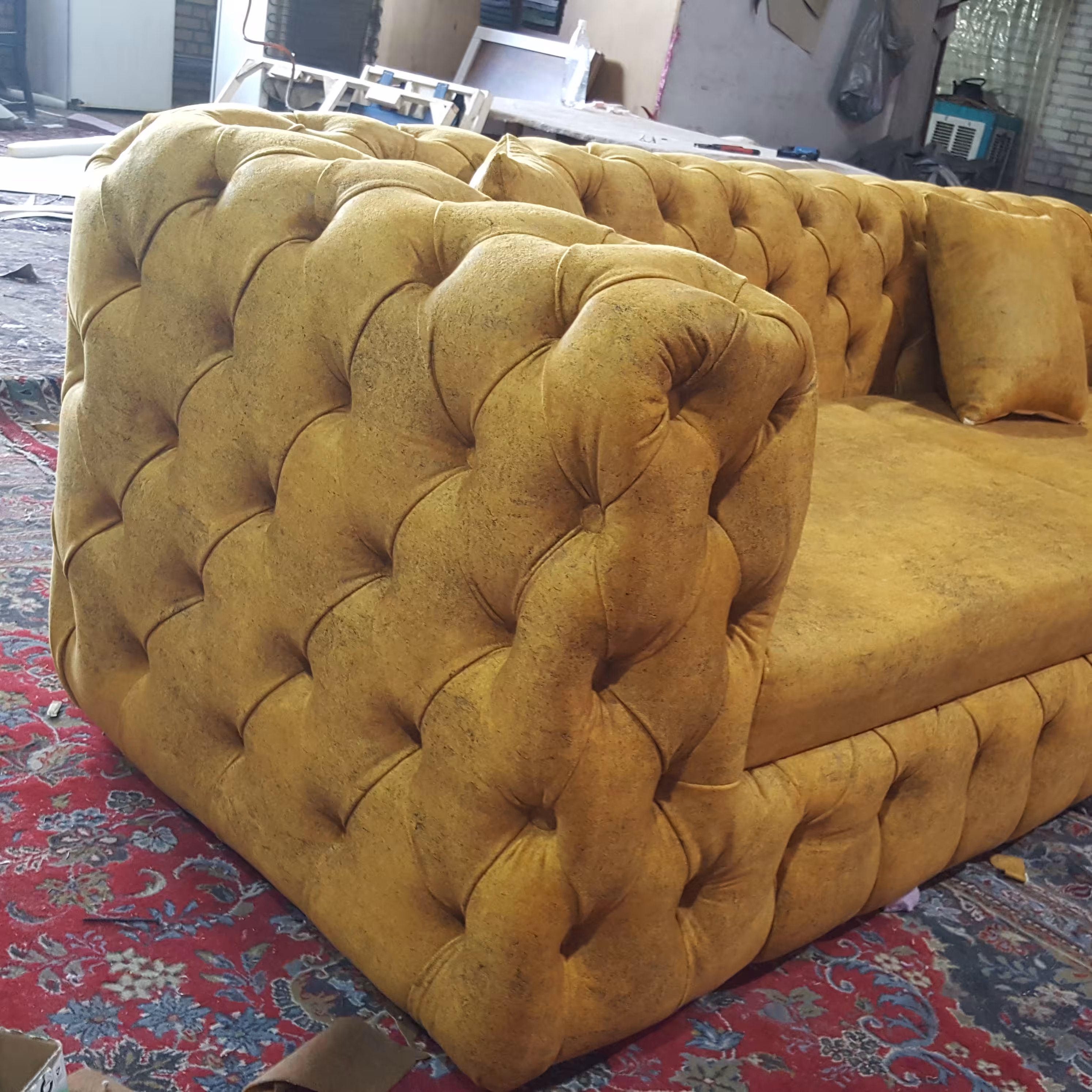 کاناپه چستر تمام لمسه  دست (ارسال با باربری و پس کرایه)