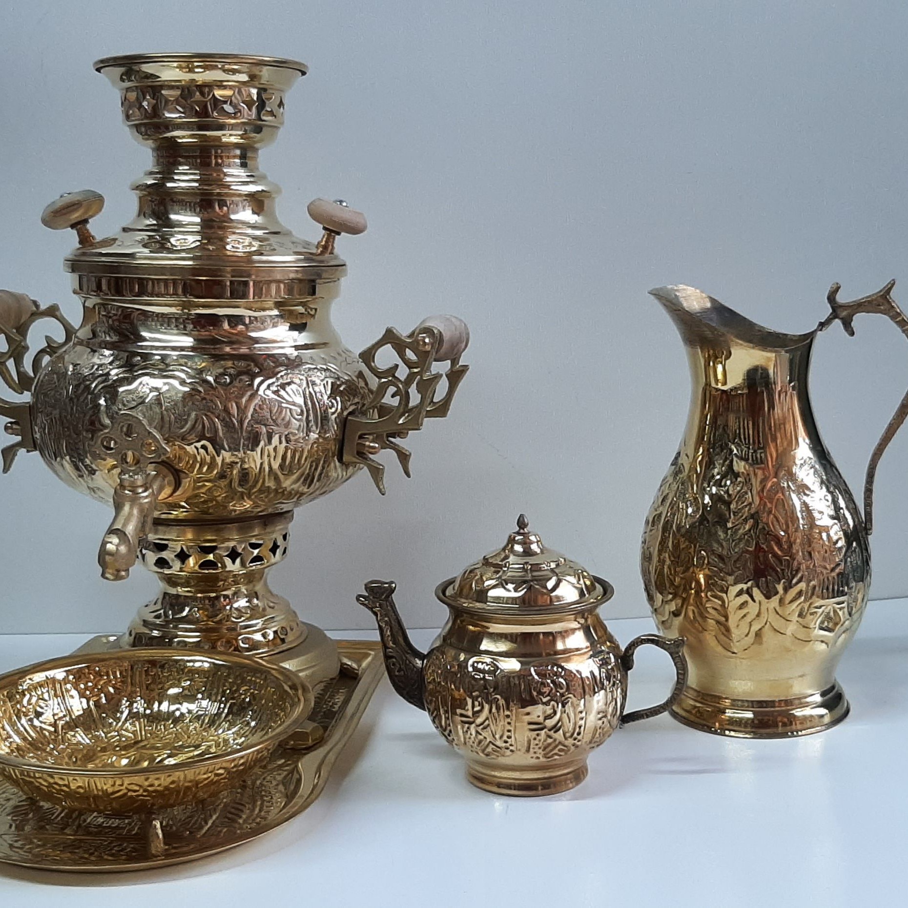 سماورزغالی 6لیتر سماور زغالی با سرویس کامل سینی پارچ جام قوری