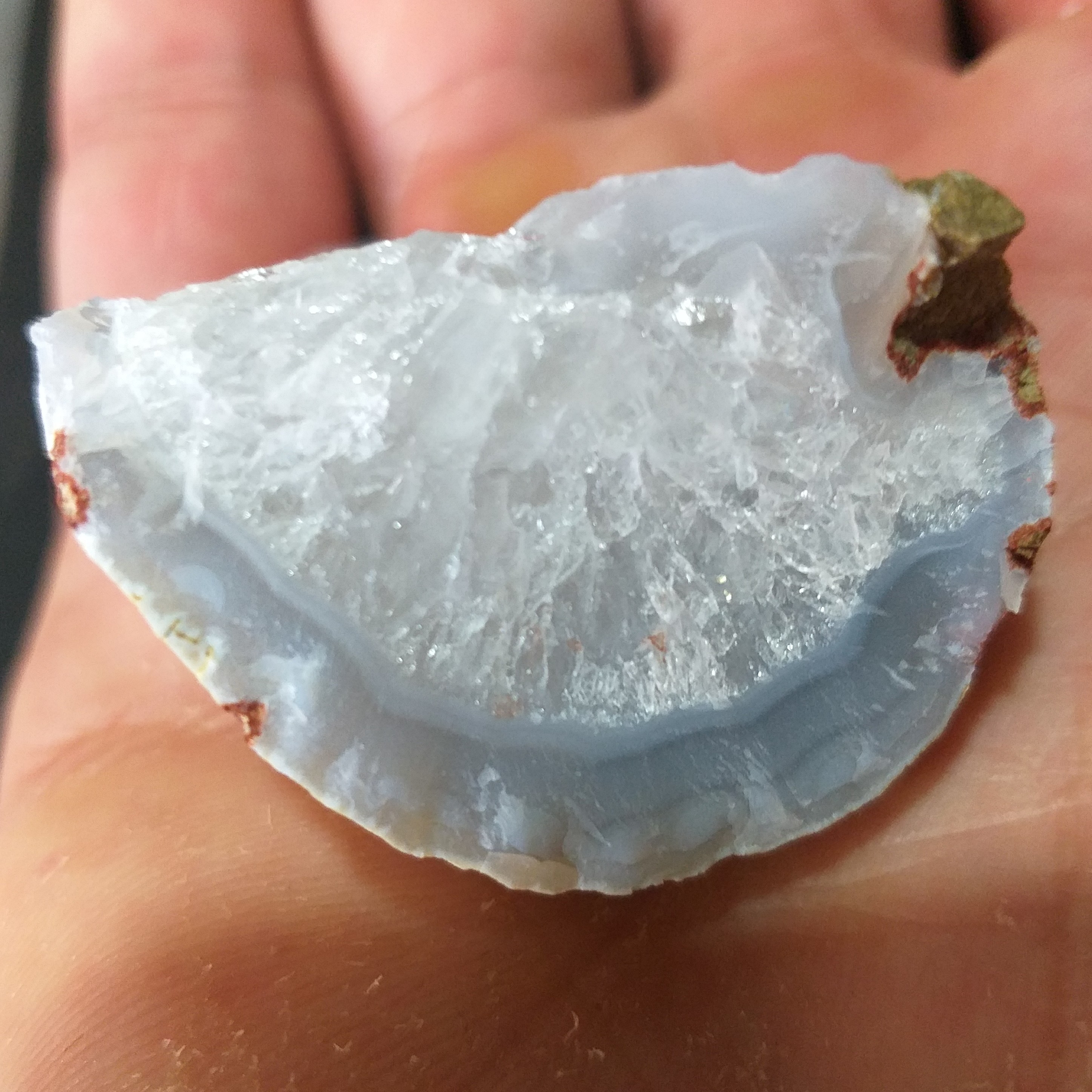 راف عقیق کوارتز با کیفیت با انرژی و فرکانس عالی(r32)