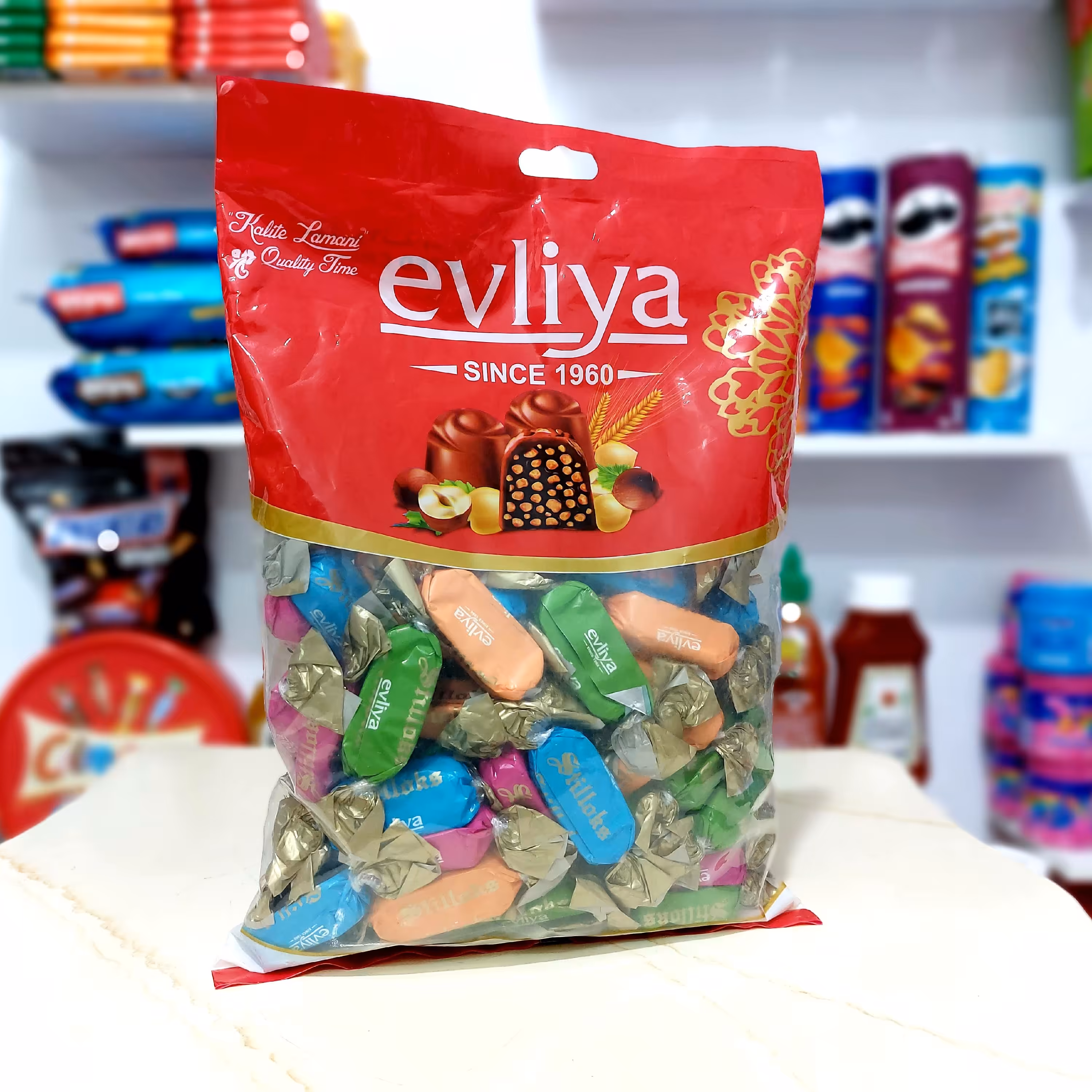 شکلات یک کیلویی اولیا ارسال رایگان مغز دار سراسر کشور محصول کشور ترکیه