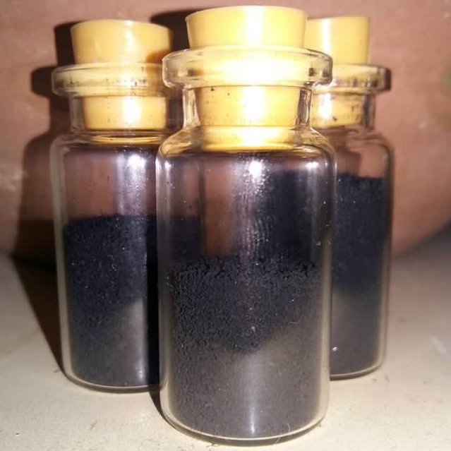 سرمه مغز  گردو (شیشه 15 میل)