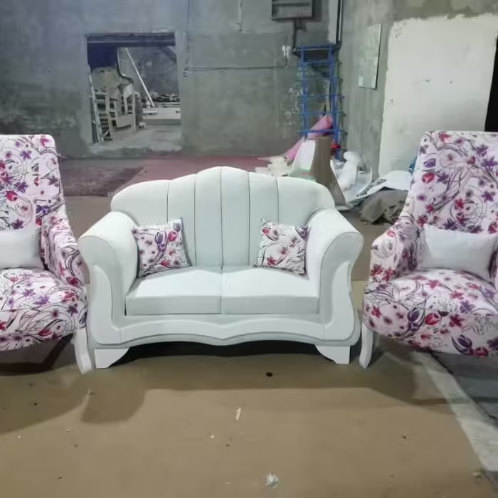 مبلمان  پارمیدا