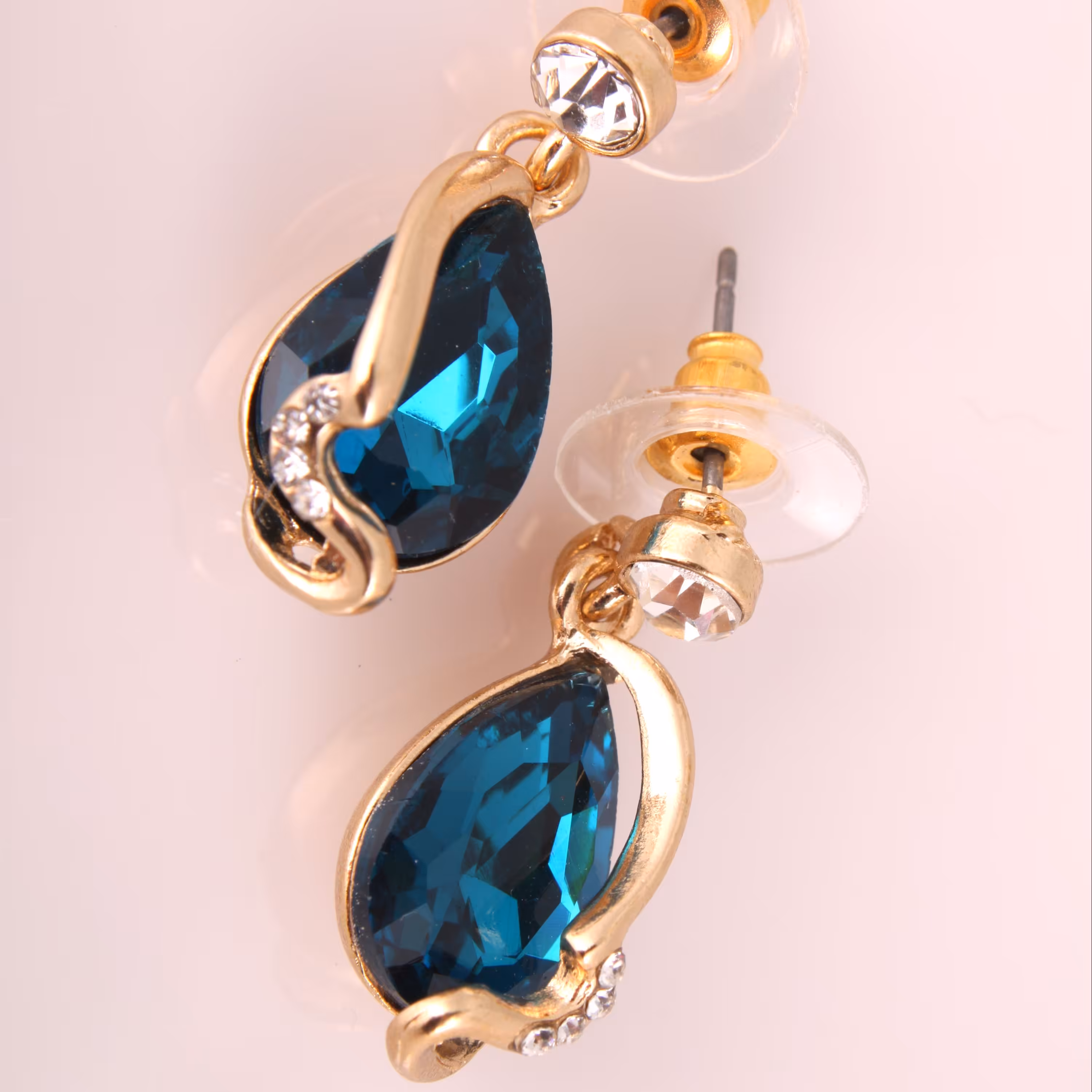 گوشواره کریستال طرح قطره آب