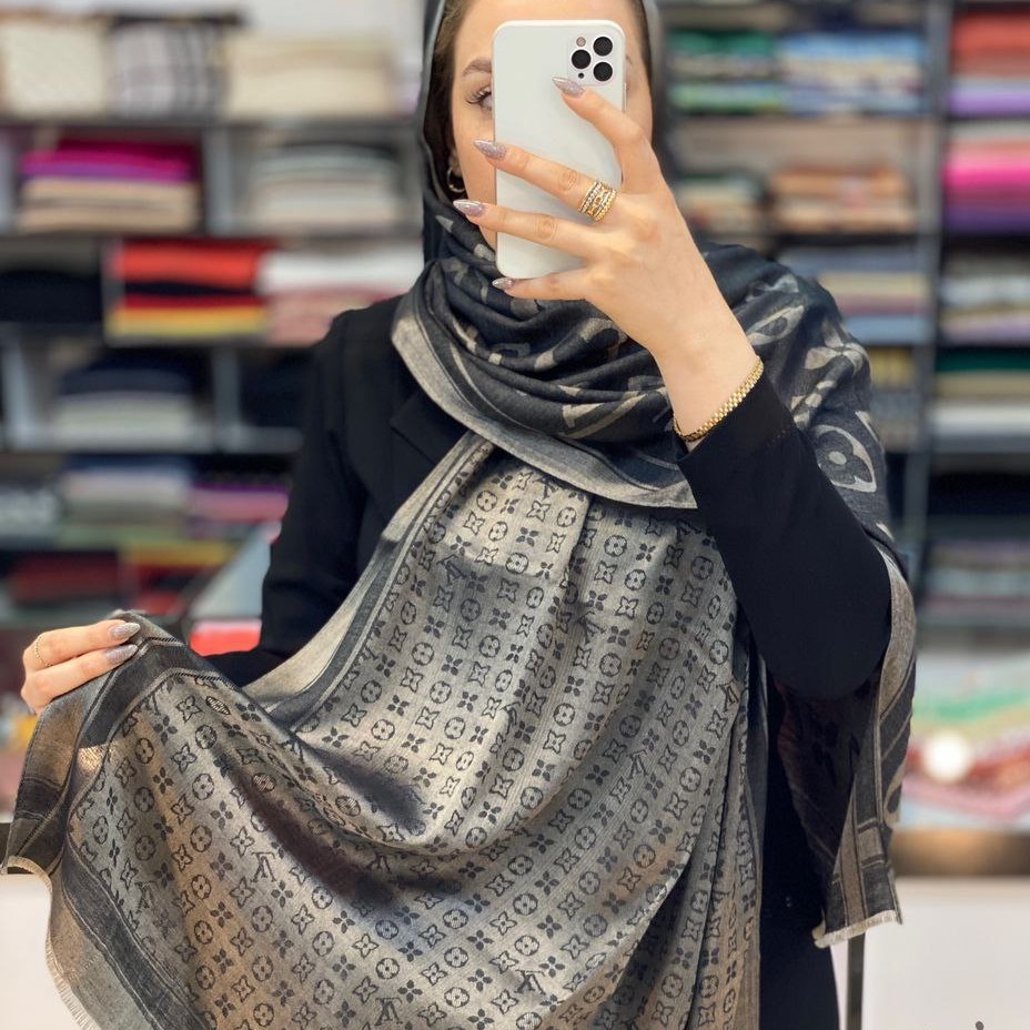 دونه آخر تخفیف خورد - شال نخی ژاکارد دورو رنگ بژ قواره 200 در 70 بسیار شیک و مجلسی و لاکچری